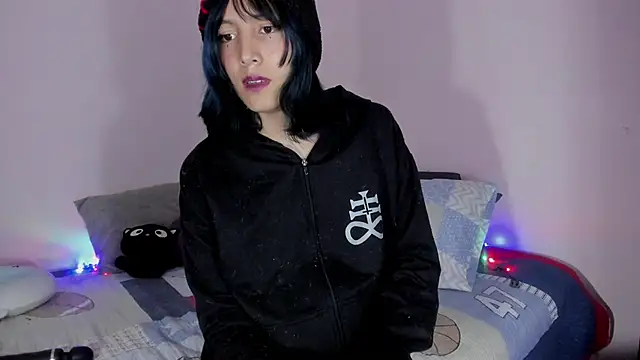 Room312  online show from January 2026 01:19:01 AM