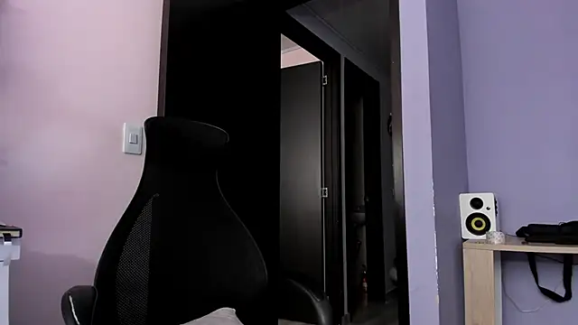 Room312  online show from May 2026 03:17:01 PM