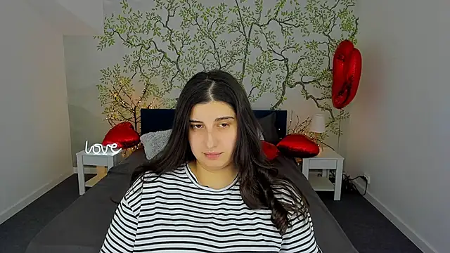 Linda EX online show from February 2025 11:10:02 AM