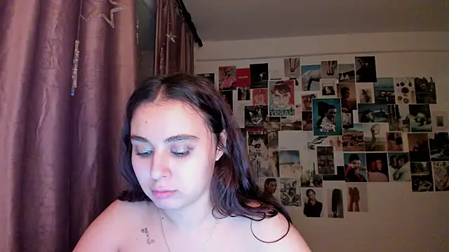 Snapshot of Tenderalise chatting on January 2025 08:22:02 PM Tenderalise online show from January 2025 08:22:02 PM