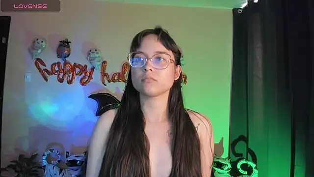 Snapshot of shantalc3rezo chatting on October 2025 09:42:02 PM shantalc3rezo online show from October 2025 09:42:02 PM