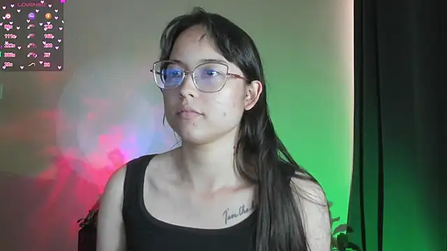 Snapshot of shantalc3rezo chatting on November 2025 08:41:02 PM shantalc3rezo online show from November 2025 08:41:02 PM