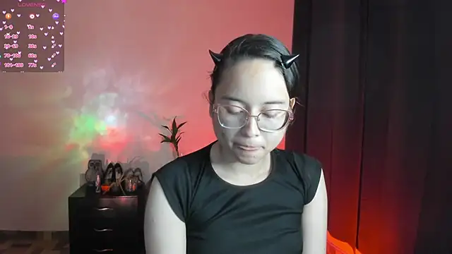 Snapshot of shantalc3rezo chatting on December 2025 08:05:01 PM shantalc3rezo online show from December 2025 08:05:01 PM