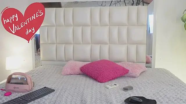 Snapshot of Anais_aradia chatting on February 2025 05:51:02 AM Anais aradia online show from February 2025 05:51:02 AM