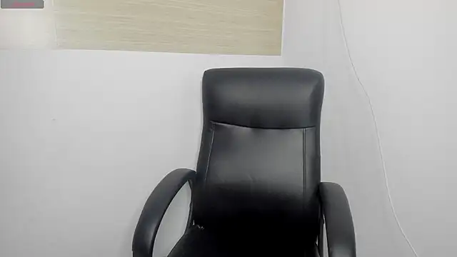 Snapshot of kiara_advani__ chatting on September 2025 02:11:02 PM kiara advani online show from September 2025 02:11:02 PM