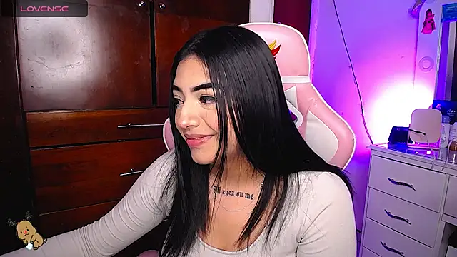 Snapshot of eva_six chatting on February 2025 02:28:02 AM eva six online show from February 2025 02:28:02 AM