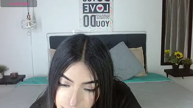 Snapshot of eva_six chatting on October 2025 05:43:01 PM eva six online show from October 2025 05:43:01 PM