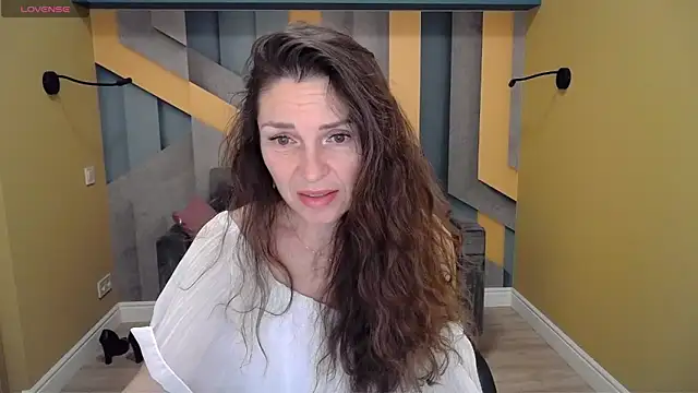 EllaLong online show from January 2025 12:33:02 PM