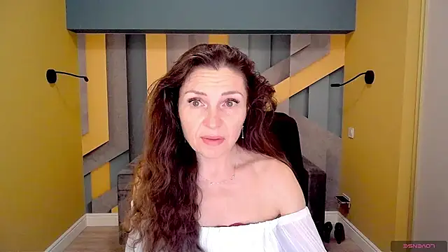 EllaLong online show from February 2025 12:28:01 PM