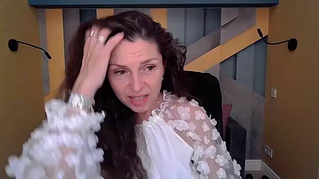 EllaLong online show from September 2025 11:31:02 AM