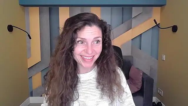 EllaLong online show from October 2025 11:31:01 AM