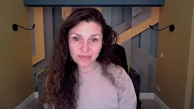 EllaLong online show from March 2026 12:23:01 PM