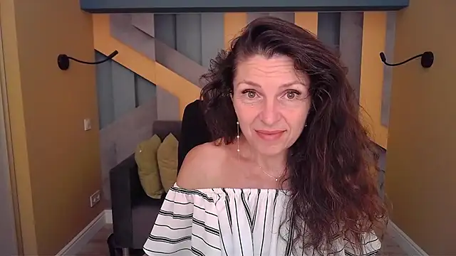 EllaLong online show from July 2026 11:34:01 AM