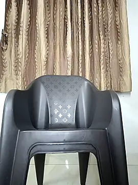 Snapshot of _surbhi_ chatting on November 2025 05:46:02 PM surbhi online show from November 2025 05:46:02 PM