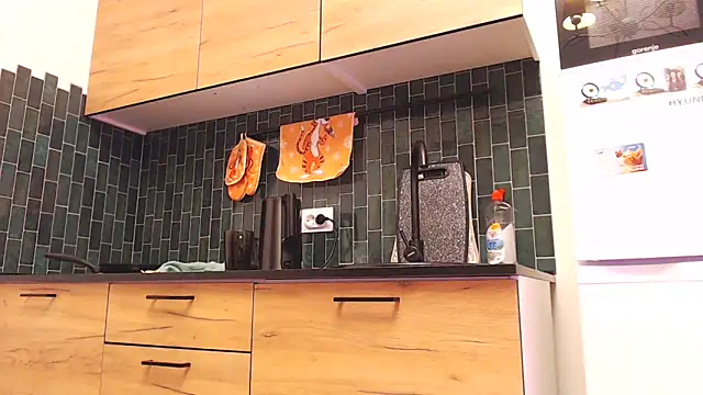 Karolina love  online show from February 2026 02:13:02 AM