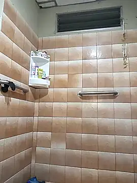 Snapshot of DanelyLopez chatting on January 2025 02:04:01 AM DanelyLopez online show from January 2025 02:04:01 AM