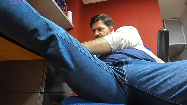 Maxi TheBigDaddy online show from March 2025 05:13:02 PM