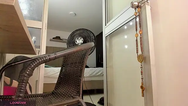 Maxi TheBigDaddy online show from April 2026 03:17:01 AM