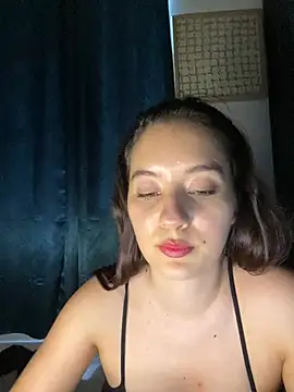Snapshot of Sarah_millerr_ chatting on May 2026 08:25:01 PM Sarah millerr online show from May 2026 08:25:01 PM