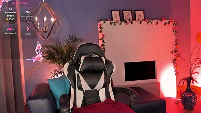 Megan inked online show from February 2026 04:19:02 AM