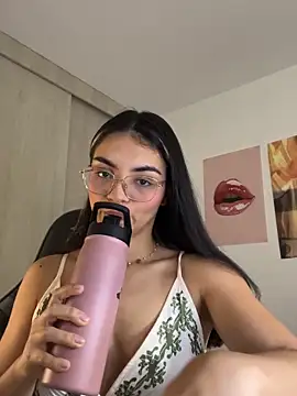 Cat2525 online show from April 2026 07:51:02 PM