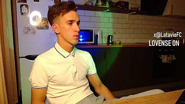 Snapshot of Midnighter_ chatting on September 2025 01:51:02 AM Midnighter  online show from September 2025 01:51:02 AM