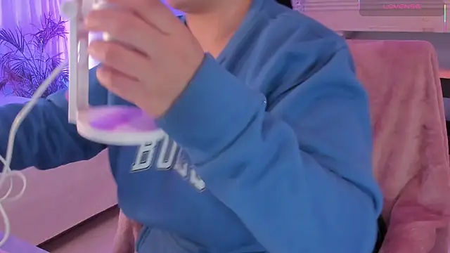 Snapshot of scarlet_miller1 chatting on November 2025 12:20:01 PM scarlet miller1 online show from November 2025 12:20:01 PM