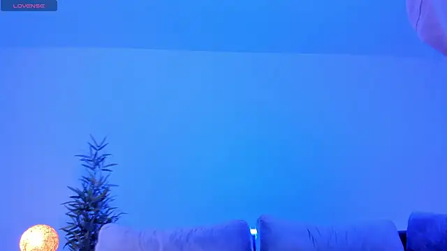 charlottewhitte online show from February 2025 11:09:01 AM