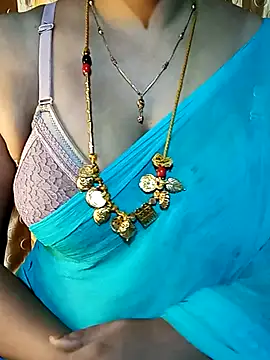 Snapshot of tuttifrutti17 chatting on September 2025 05:27:01 PM tuttifrutti17 online show from September 2025 05:27:01 PM