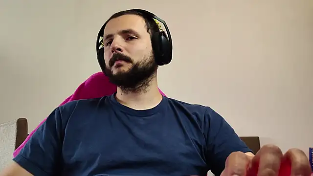 Snapshot of iurytx chatting on October 2025 04:46:01 PM iurytx online show from October 2025 04:46:01 PM