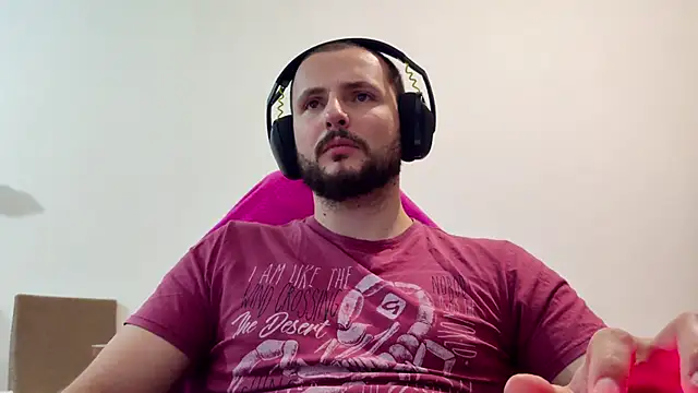 Snapshot of iurytx chatting on November 2025 11:26:01 PM iurytx online show from November 2025 11:26:01 PM