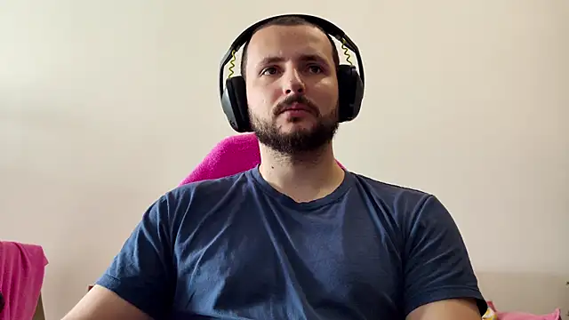 Snapshot of iurytx chatting on November 2025 03:12:02 PM iurytx online show from November 2025 03:12:02 PM