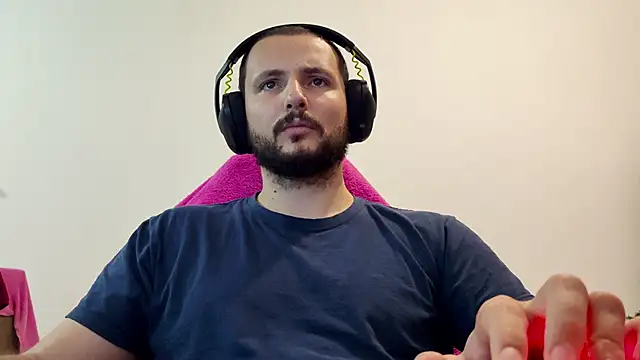 Snapshot of iurytx chatting on December 2025 10:48:01 PM iurytx online show from December 2025 10:48:01 PM