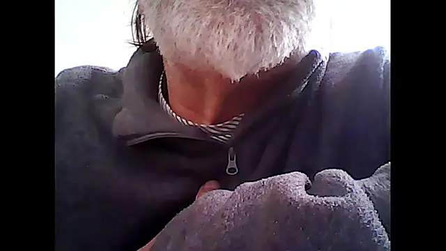 xcimeru online show from October 2025 03:58:01 PM