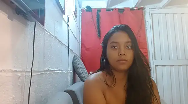 Snapshot of Chiara_petterson chatting on January 2025 07:59:02 AM Chiara petterson online show from January 2025 07:59:02 AM