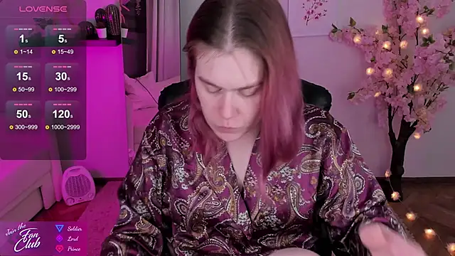 Snapshot of Nancy_Sun_ chatting on December 2024 06:10:01 PM Nancy Sun online show from December 2024 06:10:01 PM