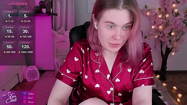 Snapshot of Nancy_Sun_ chatting on December 2024 06:05:01 PM Nancy Sun online show from December 2024 06:05:01 PM