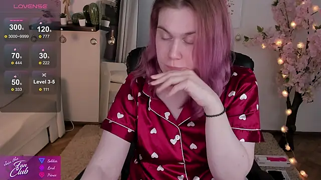 Snapshot of Nancy_Sun_ chatting on January 2025 07:08:01 PM Nancy Sun online show from January 2025 07:08:01 PM