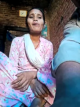 Snapshot of Rani019 chatting on March 2025 04:15:02 AM Rani019 online show from March 2025 04:15:02 AM