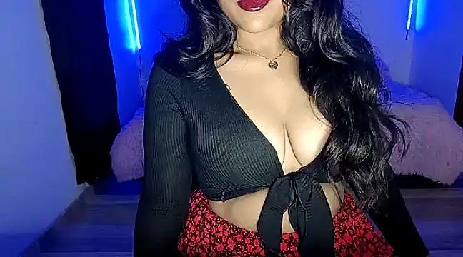 Snapshot of Lucy_kanne chatting on January 2025 10:07:02 PM Lucy kanne online show from January 2025 10:07:02 PM