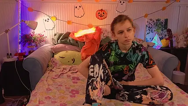 Snapshot of Frank_Fraer chatting on November 2025 08:03:02 AM Frank Fraer online show from November 2025 08:03:02 AM