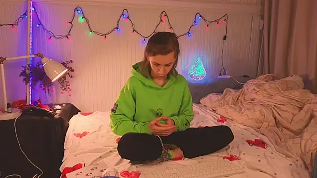 Snapshot of Frank_Fraer chatting on December 2025 05:40:02 PM Frank Fraer online show from December 2025 05:40:02 PM