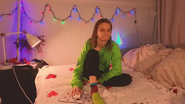 Snapshot of Frank_Fraer chatting on December 2025 07:07:01 PM Frank Fraer online show from December 2025 07:07:01 PM