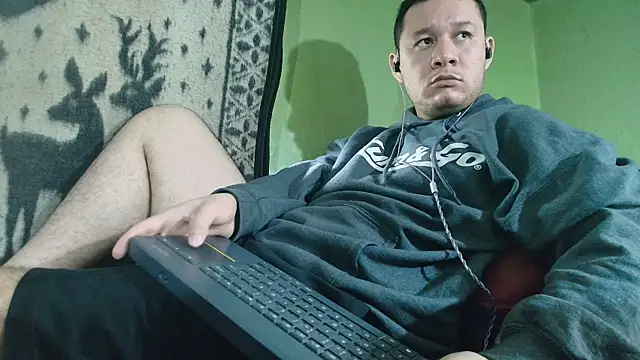 Snapshot of sweet_cock28 chatting on July 2026 03:29:02 PM sweet cock28 online show from July 2026 03:29:02 PM