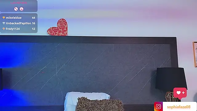 Snapshot of big_tits_in_your_face chatting on March 2025 11:14:01 PM big tits in your face online show from March 2025 11:14:01 PM