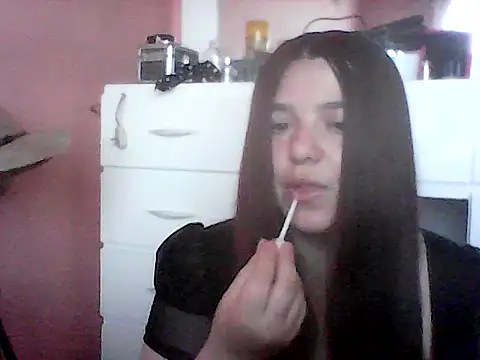 Snapshot of Oxitocina2000 chatting on November 2025 07:59:02 PM Oxitocina2000 online show from November 2025 07:59:02 PM