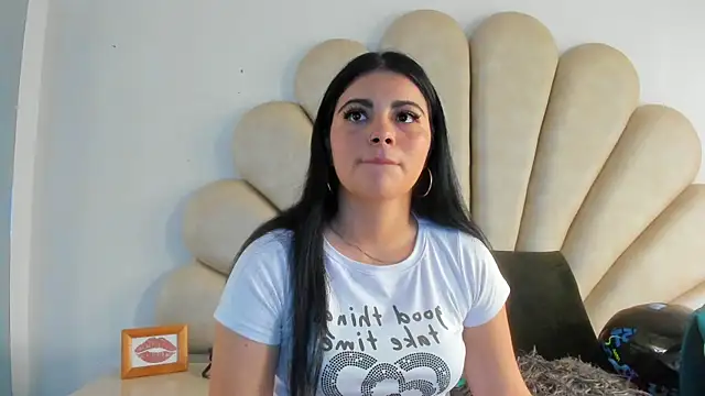 Snapshot of Natasha__Blue chatting on March 2025 07:15:01 PM Natasha Blue online show from March 2025 07:15:01 PM