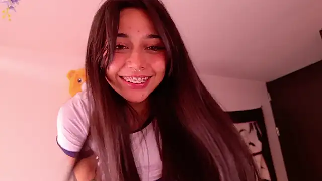 Snapshot of amber_yull chatting on June 2026 03:39:02 PM amber yull online show from June 2026 03:39:02 PM