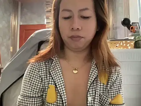 Snapshot of UrLove_Marga chatting on May 2026 10:48:01 PM UrLove Marga online show from May 2026 10:48:01 PM