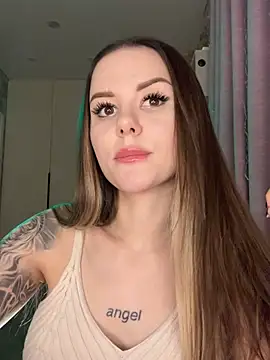 Snapshot of Alina_Vibe_Me chatting on February 2026 11:47:02 PM Alina Vibe Me online show from February 2026 11:47:02 PM